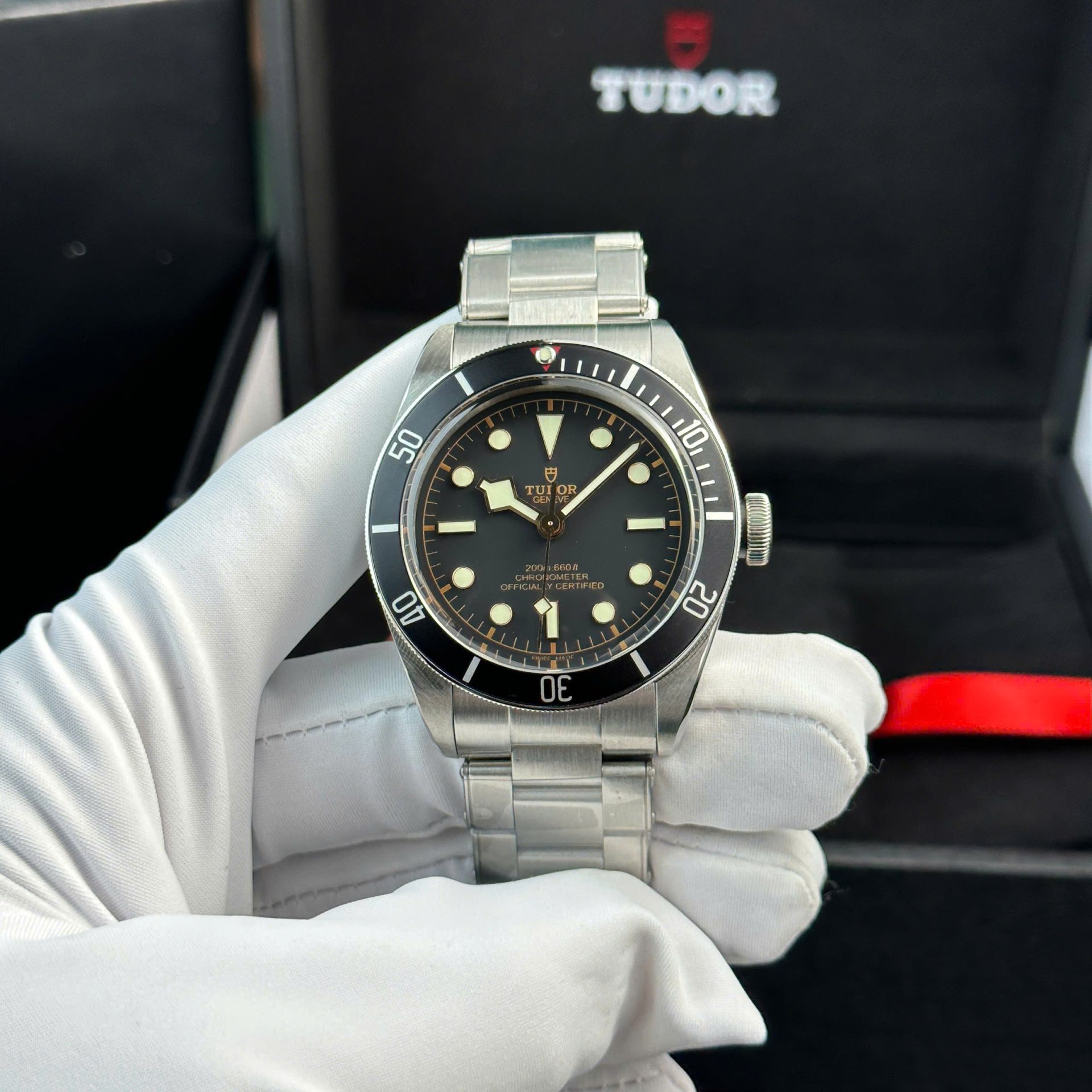 Dong-Ho-Tudor-Heritage-Black-Bay-Rep-11-Cao-Cap-Mat-Den-Nha-May-ZF-41mm-2.jpg Tudor Heritage Black Bay Replica Watches Black Dial ZF Factory 41mm - Image 1
