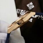 Vacheron Constantin Overseas 4500V Dial Blue Best Replica Watch Gold Wrapped 41mm - Image 8