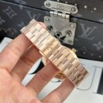 Vacheron Constantin Overseas 4500V Rose Gold Copies Watch White Dial 41mm - Image 8