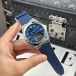 Vacheron Constantin Overseas 6000V Tourbillon Replica Watch Blue Dial 42.5mm - Image 2