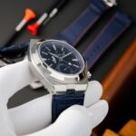 Vacheron Constantin Overseas Dual Time 7900V Replica Watch Blue Dial PZ Factory 41mm - Image 7