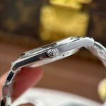 Vacheron Constantin Overseas Ultra-Thin 2000V Knock Off Watches White Dial Automatic Movement 8F Factory 40mm - Image 8