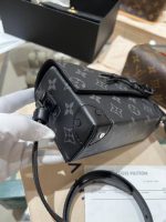 Steamer Wearable Wallet M81783 - Image 2