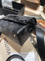 Steamer Wearable Wallet M81783 - Image 3