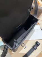 Steamer Wearable Wallet M81783 - Image 5