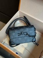 Steamer Wearable Wallet M81783 - Image 7