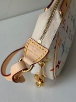 LV x TM Pochette Accessoires M13404 - Image 4