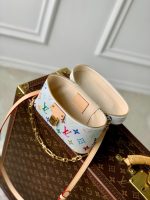 LV x TM Vanity Chain Pouch M13662 - Image 7