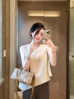 OnTheGo East West M23641 - Image 9