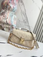 Pochette Métis East West M22942 - Image 9