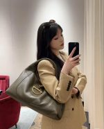 Gucci Softbit maxi shoulder bag 837466AAEAO3332 - Image 10