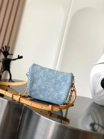 Mini Bumbag M83353 - Image 8