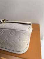 Diane M46388 - Image 6