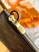 Loop Hobo M46311 - Image 4