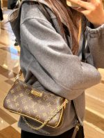 Liv Pochette M83008 - Image 10