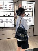 CHANEL 22 Bag Medium – Off-white with Logo - Image 12