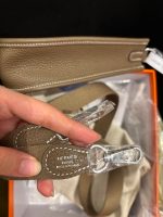 Hermès Evelyne TPM – Etoupe (Elephant Grey) - Image 6