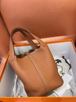 Hermès Picotin Lock 22 – Gold Brown - Image 5