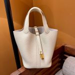 Hermès Picotin Lock 18 – Craie & Gold - Image 4