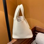 Hermès Picotin Lock 18 – Craie & Gold - Image 6