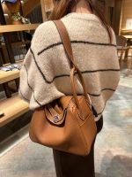Hermès Lindy 26 Gold Brown - Image 14