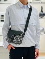 Saddle Single Shoulder Crossbody Bag - Image 9