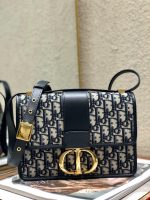 Dior 30 Montaigne - Image 4