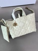 Dior Vertical Toujours Bag – White (Medium) - Image 4