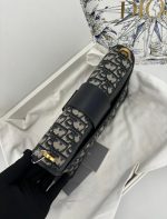 30 Montaigne Medium Bag with Montaigne Embroidered Oblique Monogram - Image 7