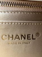 Chanel Classic Flap Mini – White Lambskin & Gold-Tone Metal – Pearl Crush - Image 9