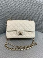 Chanel Classic Flap Mini – White Lambskin & Gold-Tone Metal Chain - Image 4