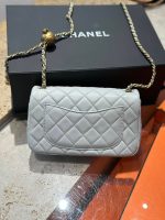 Chanel Classic Flap Mini – Light Grey Lambskin & Gold-Tone Metal – Pearl Crush - Image 6