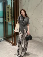 Chanel Classic Flap Mini – Lambskin & Gold-Tone Metal – Top Handle - Image 9