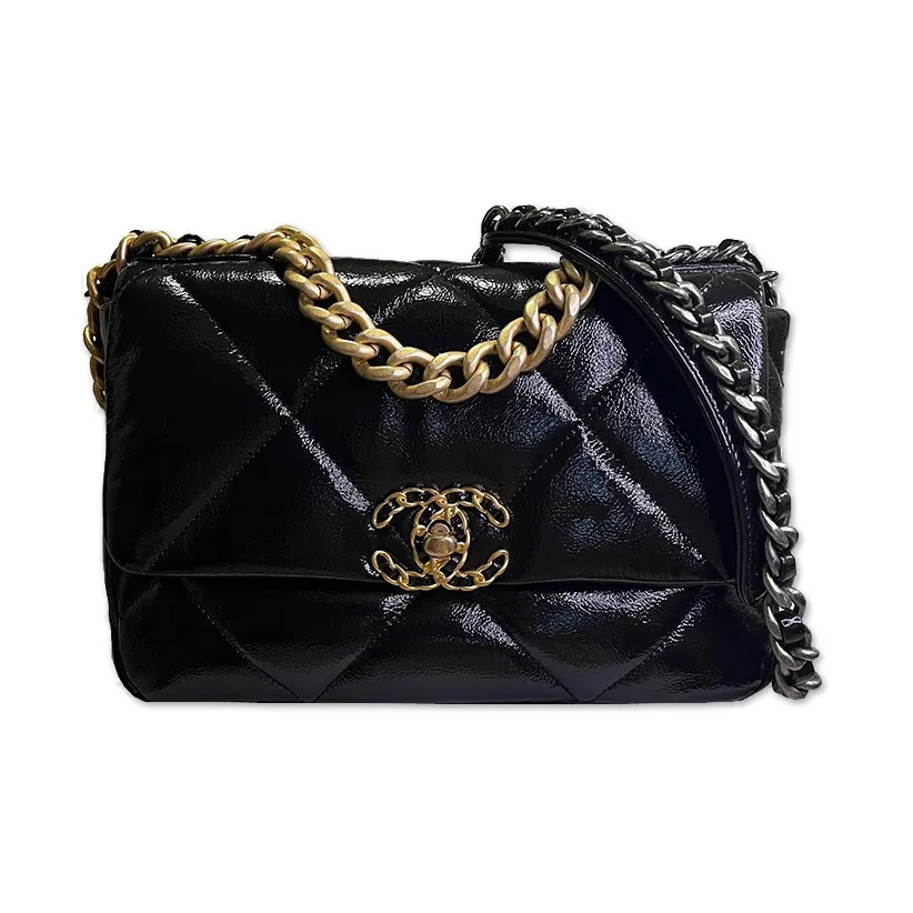 1705f35964a64de7961e99b63ebf4b80-1.webp THE CHANEL 19 - Image 1