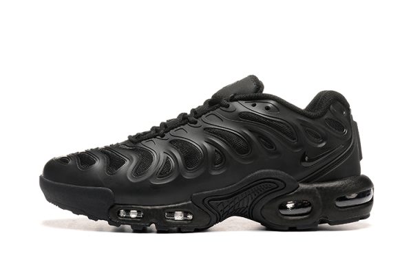 1726930527-d8211036-600x400-1.jpeg Air Max Plus Drift - Image 1