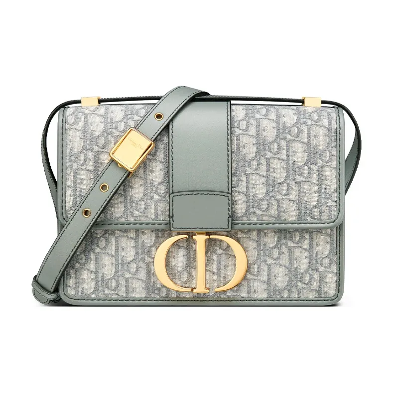 3ed634bc9dda46ce8f4990106c1bb09c.webp 30 Montaigne Oblique Large Flap Bag in Light Color with Embroidered Monogram Print - Image 1