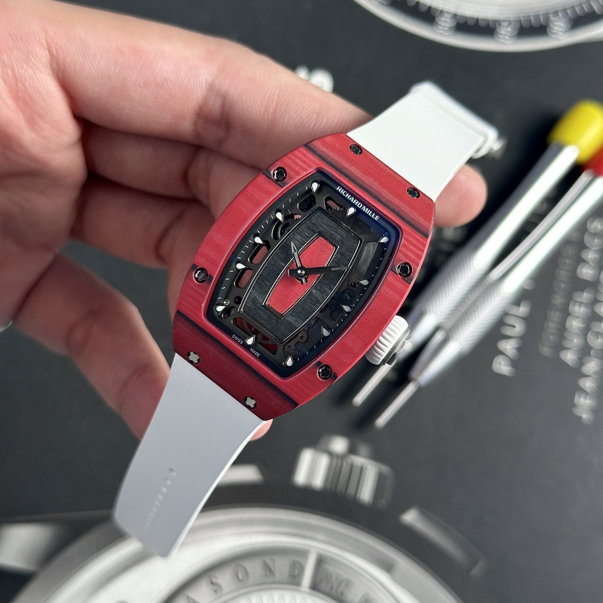 Dong-Ho-Nu-Richard-Mille-RM07-01-Replica-Vo-Carbon-Day-Cao-Su-32x46mm-4.jpg Richard Mille Best Replica Watch RM07-01 Red Carbon Rubber Strap 32x46mm - Image 1