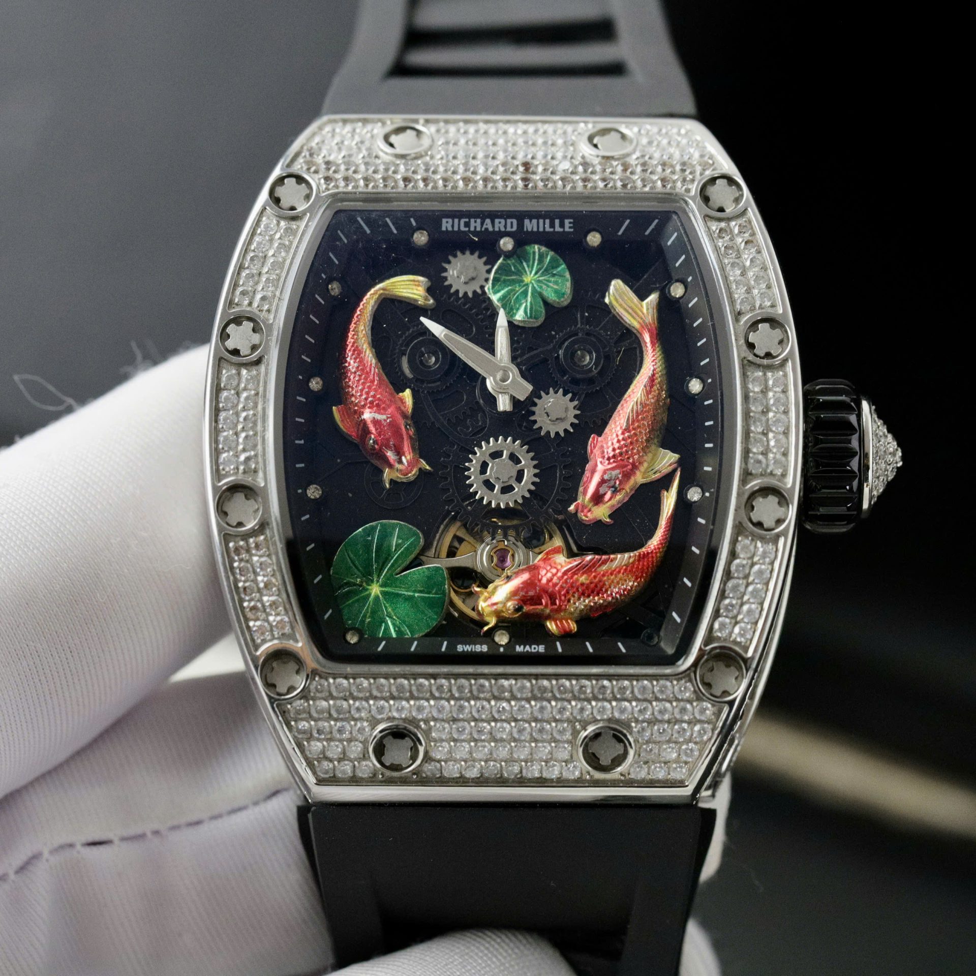 Dong-Ho-Richard-Mille-Ca-Coi-Replica-11-Day-Cao-Su-Den-42mm-4.jpg Richard Mille Replica Watch Rubber Strap Black 42mm - Image 1