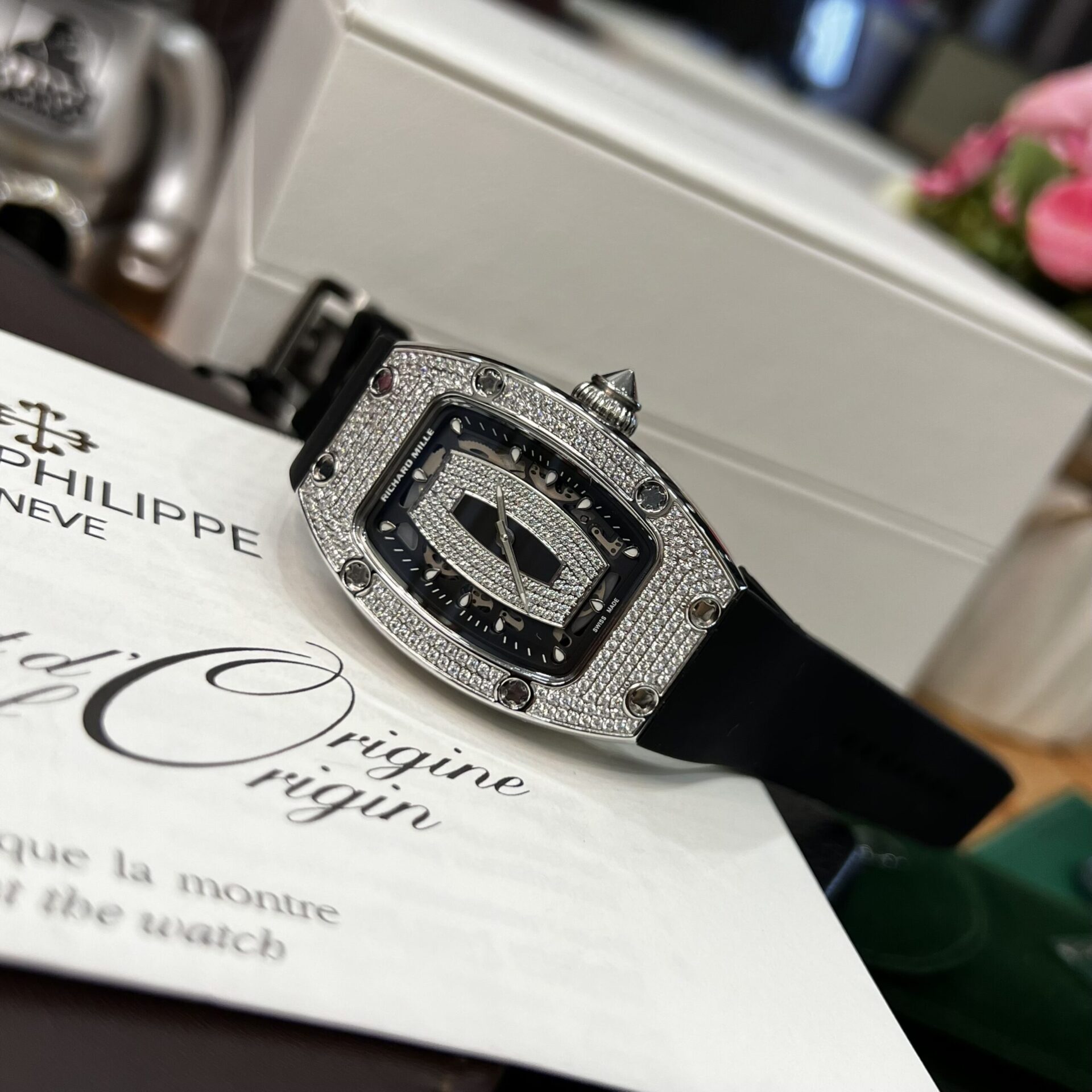 Dong-Ho-Richard-Mille-RM007-Replica-11-Mau-Den-Nu-Dinh-Da-36mm-5.jpg Richard Mille Replica Watch RM007 Black Dial Full CZ 36mm - Image 1