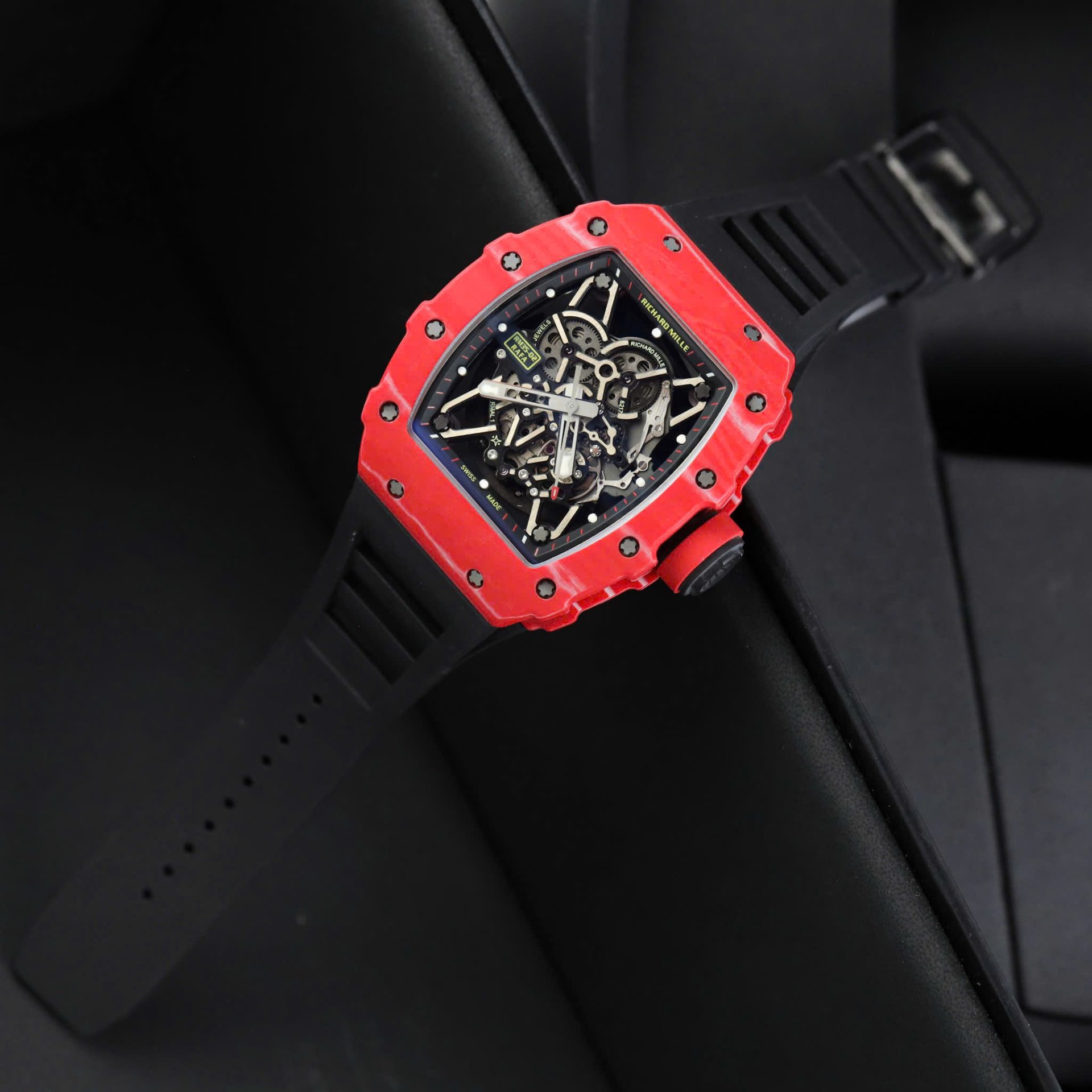 Dong-Ho-Richard-Mille-RM35-02-Replica-11-Vo-Carbon-Do-Day-Cao-Su-Den-45mm-10.jpg Richard Mille RM35-02 Knock Off Watches Red Carbon Frame Automatic Movement 45mm - Image 1