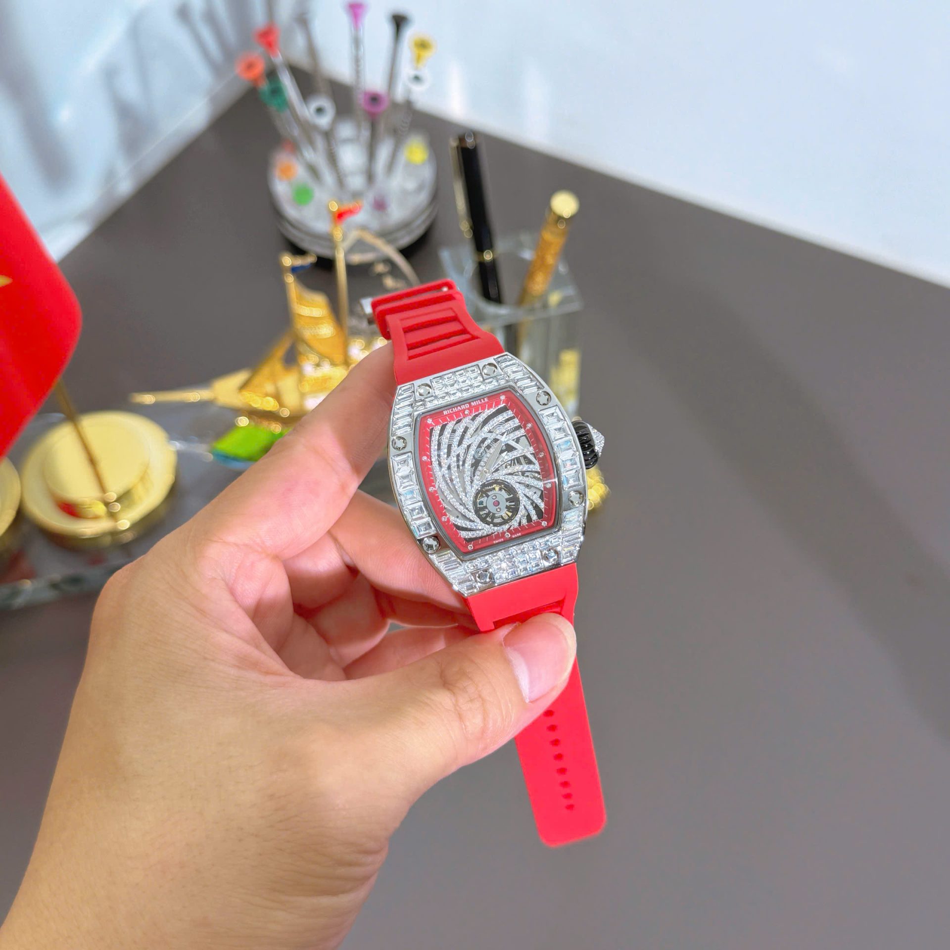 Dong-Ho-Richard-Mille-RM51-02-Mau-Do-Replica-11-May-Co-Dinh-Da-Baguette-40mm-7.jpg Richard Mille RM51-02 Red Replica Watches Automatic Movement Rubber Strap 40mm - Image 1