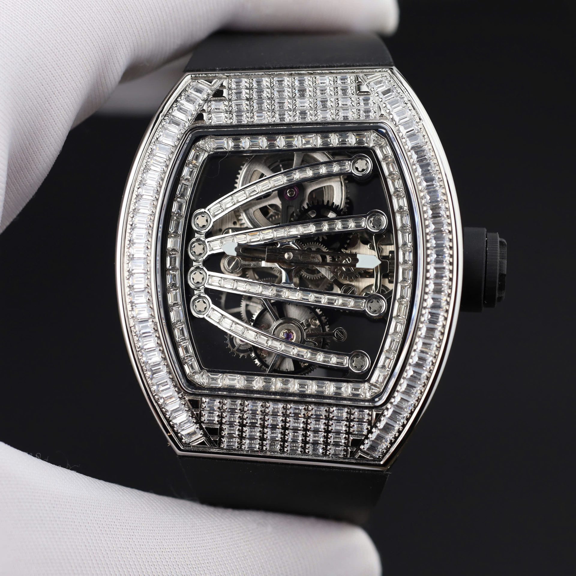 Dong-Ho-Richard-Mille-RM59-01-Replica-11-Dinh-Full-Da-Day-Cao-Su-51x43mm-1.jpg Richard Mille RM59-01 Replica Watches Case Full Stone Rubber Strap 51x43mm - Image 1
