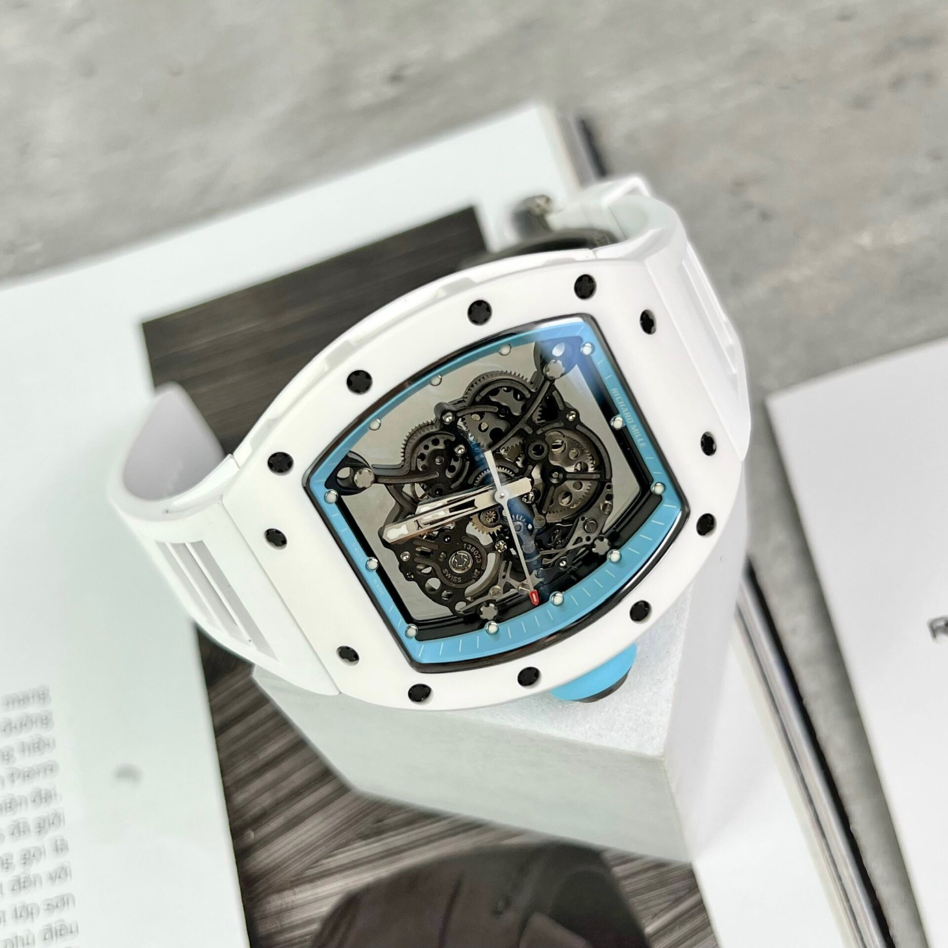 Dong-Ho-Richard-Mille-Replica-11-RM055-Bubba-Watson-Nha-May-BBR-45mm-4.jpg Richard Mille RM055 Bubba Watson White Replica Watch Factory BBR 45mm - Image 1