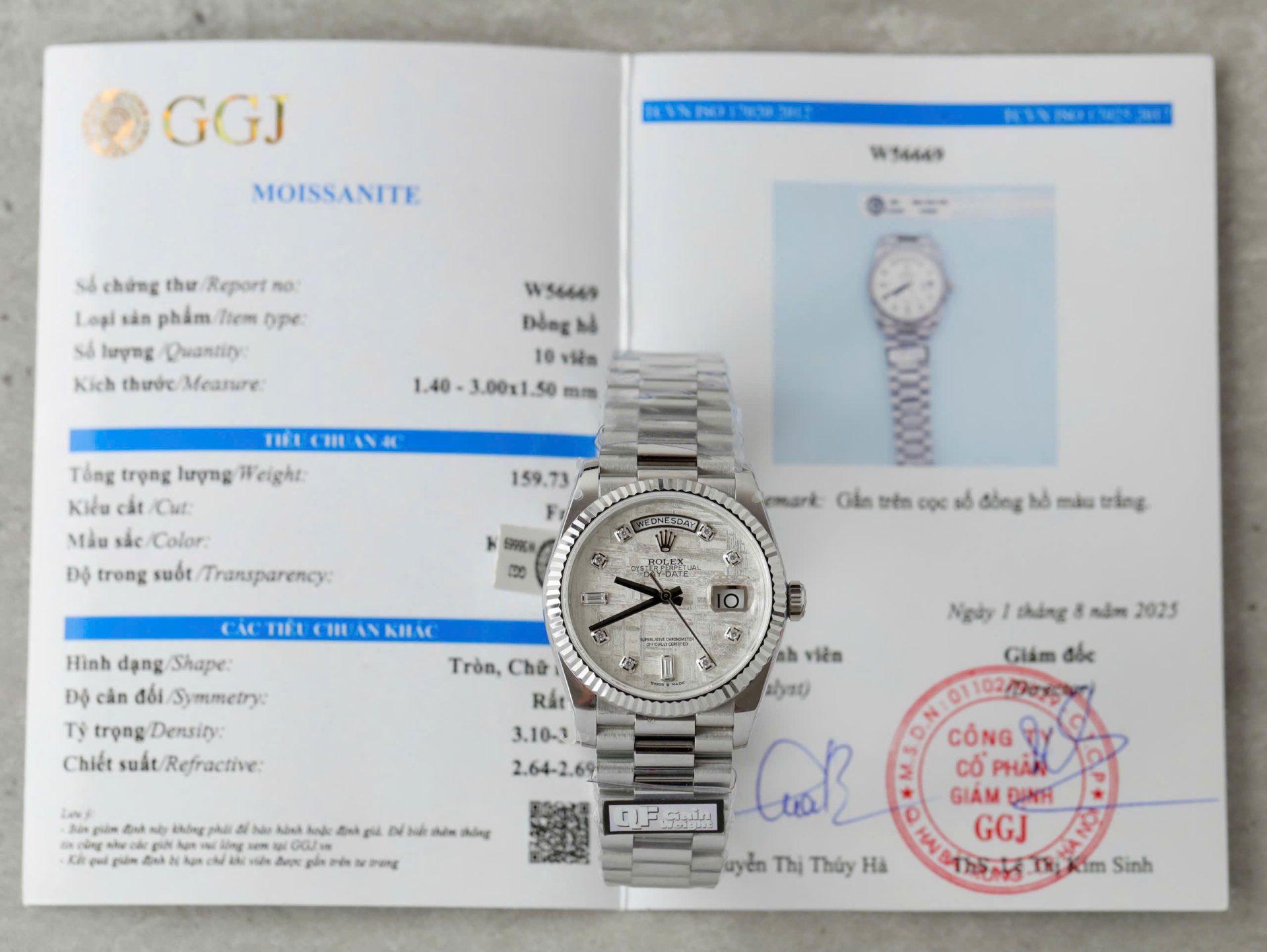 Dong-Ho-Rolex-Day-Date-Mat-Thien-Thach-Che-Tac-Coc-So-Kim-Cuong-Moissanite-Xuong-QF-36mm-9.jpg Rolex Day-Date Meteorite Dial Imitation Watches Moissanite Diamonds Custom QF Factory 36mm - Image 1