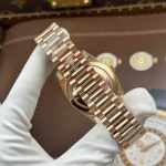 Rolex Day-Date Replica Watches Porcelain White Dial Weight 212 Grams RC Factory 40mm - Image 12